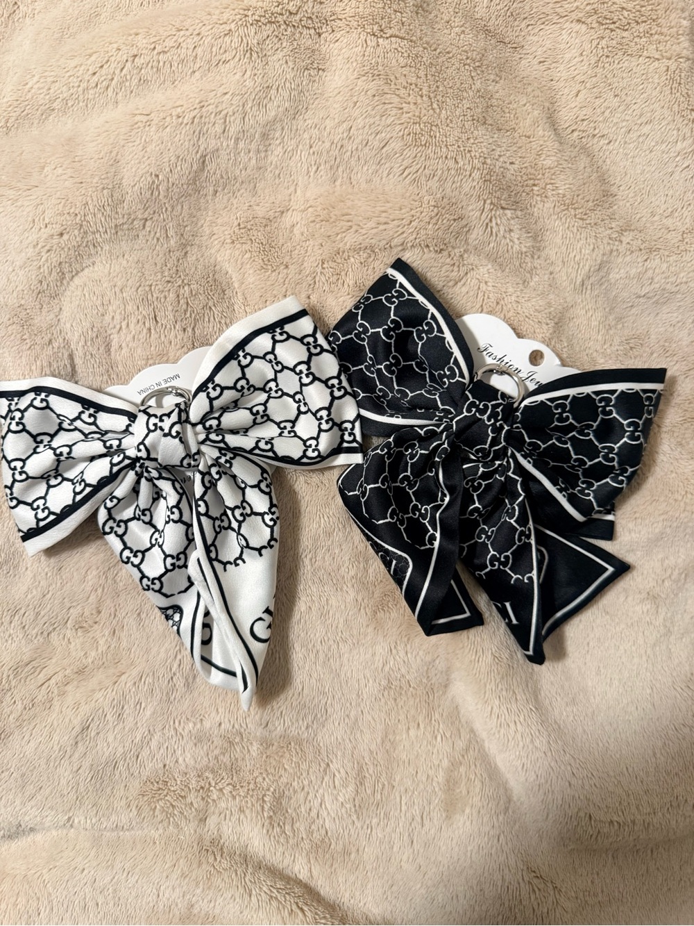 Black and White Bow Hair Clips -